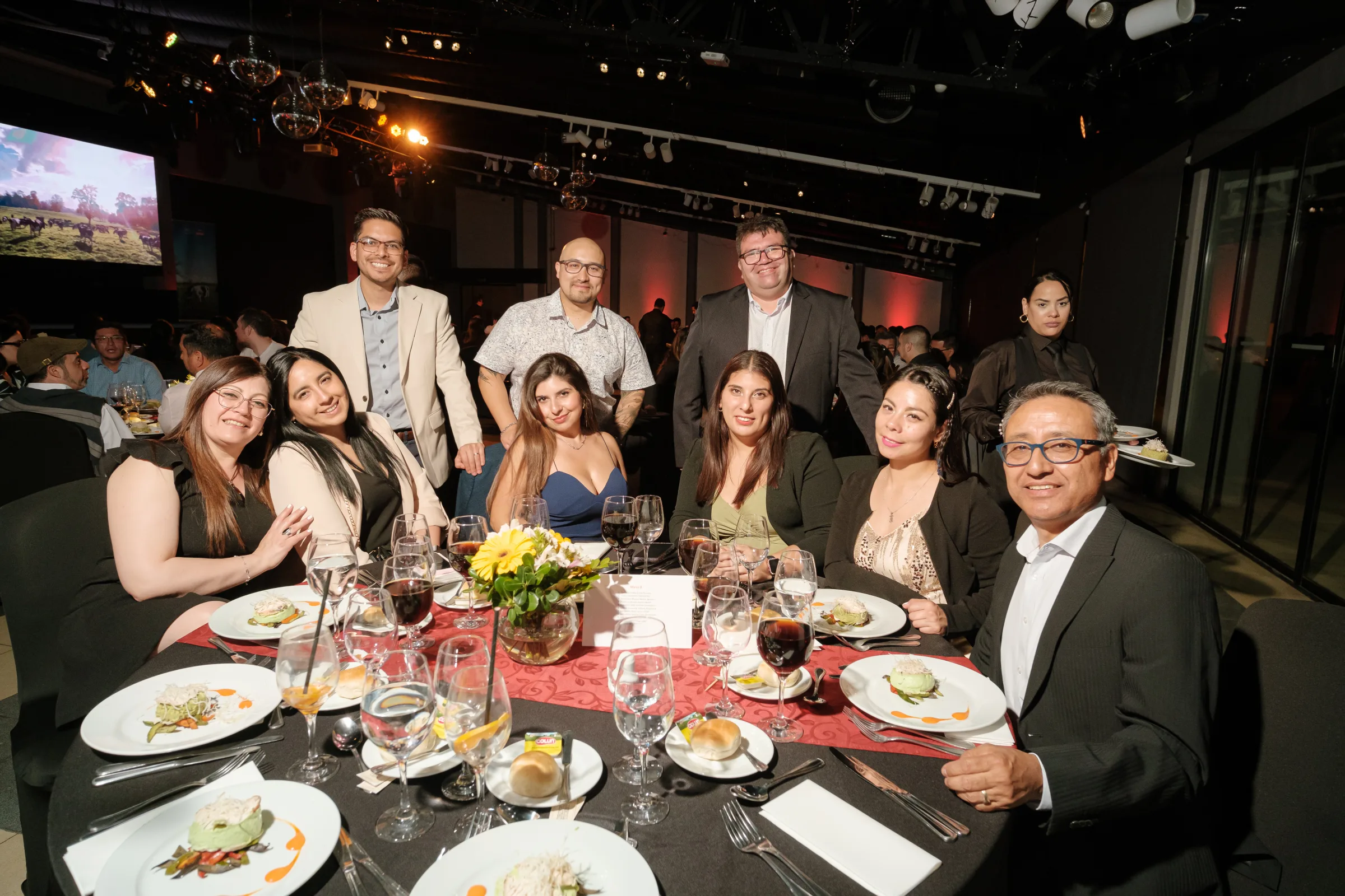 Cena de gala corporativa en Centro La Reina